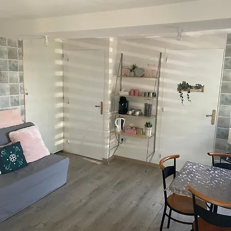 Nolelya Apartment